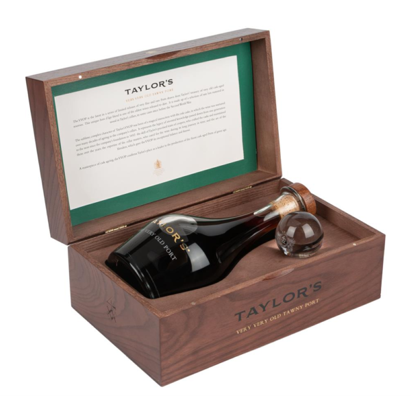 Taylor_VVOP_bottle_with_luxury_decanter